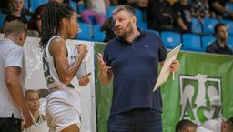 Krzysztof Szewczyk będzie miał w tym sezonie do swojej dyspozycji wyrównany skład.