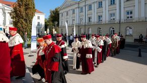 W drodze na uroczystość otwarcia roku akademickiego 2019/2020