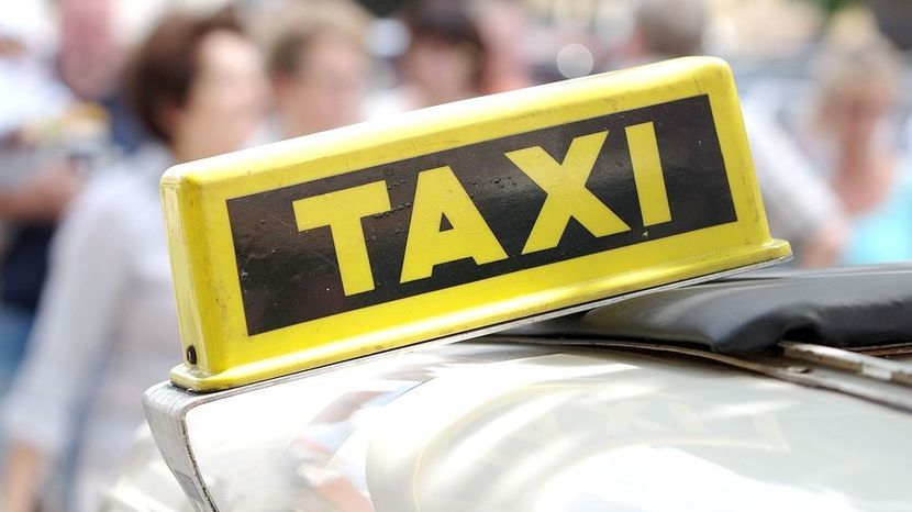 – Klienci powinni wiedzieć, który taksówkarz działa legalnie i ma stosowne zezwolenie – mówi burmistrz Kraśnika<br />
