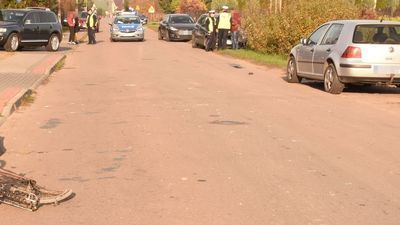 Tragiczny wypadek w Łazach. Nie żyje rowerzysta [zdjęcia]