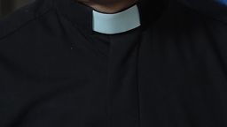 Prezydent odebrał księdzu z Lublina order. Czy duchowny straci też medal od MEN?