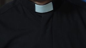 Prezydent odebrał księdzu z Lublina order. Czy duchowny straci też medal od MEN?