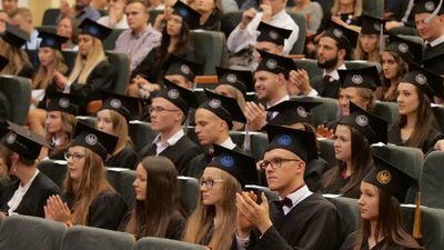 To przyszli stomatolodzy i lekarze. Absolwenci Uniwersytetu Medycznego odebrali dyplomy