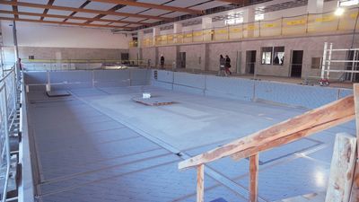 W miejscu dawnych obiektów sportowych Avii powstaje kryta pływalnia, baseny „pod chmurką” i boiska. Wszystko wskazuje na to, że inwestycja zakończy się w planowanym terminie, czyli 17 lutego 2020 roku.