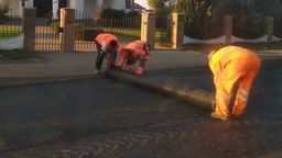 Ogromne korki na drodze wylotowej z Lublina w kierunku Łęcznej. Kładą asfalt w godzinach szczytu