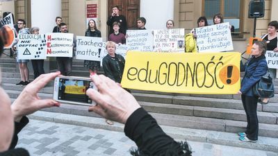 Nauczyciele otwarcie przyznają, że związkowe pomysły na dalszy ciąg akcji protestacyjnej są mało skuteczne i narażają ich na pośmiewisko