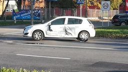 Zderzenie trzech aut na ul. Zana. Są utrudnienia w ruchu [zdjęcia]