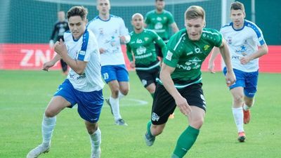 Aron Stasiak wszedł z ławki rezerwowych i asystował przy golu Pawła Wojciechowskiego