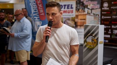 – Pojedynki w klatce to niesamowity wyrzut adrenaliny, także wśród widzów – mówi Filip Bątkowski