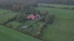 Siedmioosobowa rodzina mieszkała przez 9 lat w piwnicy i czekała na "koniec świata"