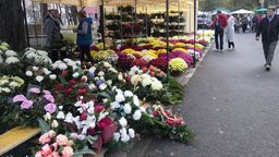 Stoisko przy cmentarzu na ul. Białej w Lublinie