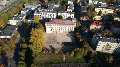 Lublin: Blok może powstać przy ul. Spokojnej na tyłach dawnej siedziby szkoły odzieżowej