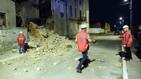 "Usłyszałem trzask, zdążyłem tylko odskoczyć". Zawaliła się ściana kamienicy w Lublinie [zdjęcia, wideo]