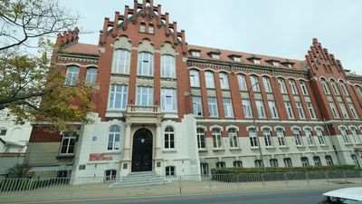 Remont Zespołu Szkół Ekonomicznych im. A. i J. Vetterów ma trwać do końca września przyszłego roku
