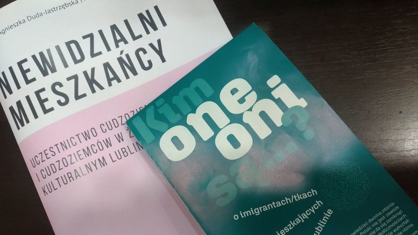 Ulotka jest dla mieszkańców, by „choć trochę obalić mity i stereotypy krążące wokół migrantów”. Dla instytucji kultury Homo Faber przygotowała listę rekomendacji.