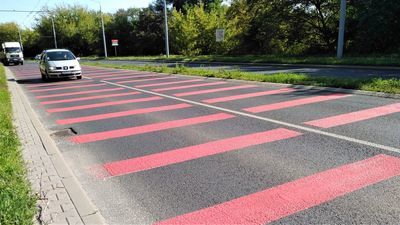 Zmiany w oznakowaniu wprowadzono pod koniec sierpnia. Teraz Ratusz uznał, że się sprawdziły i zrezygnował z pomysłu na ustawienie tu fotoradaru
