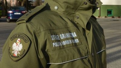 Strażnik graniczny obezwładnił dwóch uzbrojonych napastników