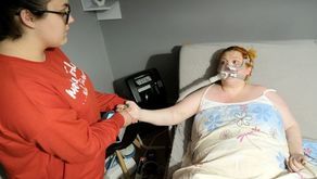 Pierwszy raz z czymś takim się spotkałam, a byłam w szpitalach wiele razy – mówi Anna Walczak, na zdjęciu z córką Patrycją