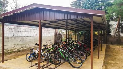 Uczniowie SP 3 w Białej Podlaskiej mają gdzie parkować rowery