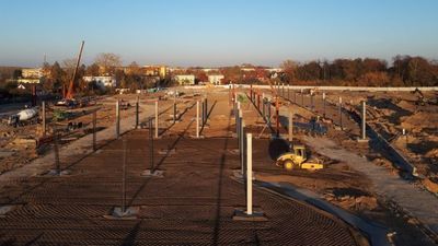 Prace przy budowie galerii stanęły rok temu