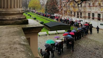 Tłumy w Kozłówce na dniu otwartym. Gigantyczna kolejka