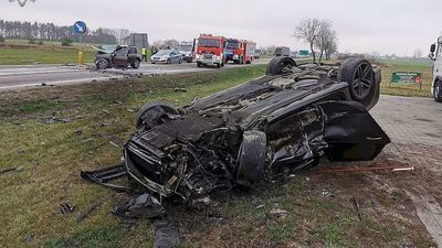 "Jedyną rzeczą jaką pamiętam to nieprzytomna żona". Dramatyczny apel o pomoc po wypadku