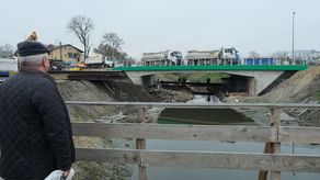 Dziś odbyły się próby obciążeniowe mostu przy ul. Pawiej