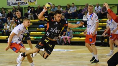 Piłkarze ręczni Padwy Zamość utrzymali pozycję lidera

