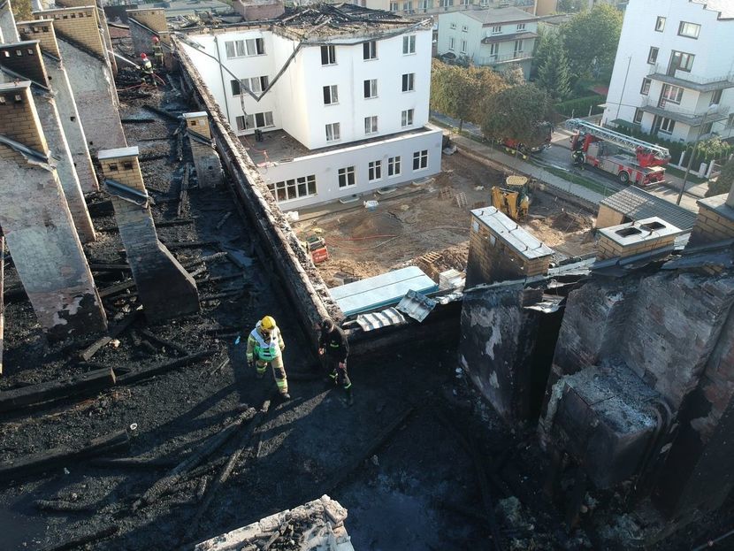 Tak wyglądał dach Domu Pomocy Społecznej przy Głowackiego chwilę po ugaszeniu pożaru.