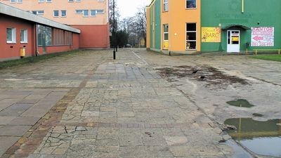 Ciemne oblicze centrum Puław. Nie ma pieniędzy na zmiany [zdjęcia]