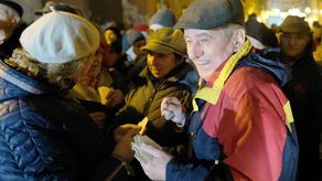 Lublinianie spotkali się na Wigilii Starego Miasta. Był świąteczny posiłek i prezenty dla dzieci [zdjęcia]