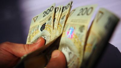 Komornik z Puław zdefraudował setki tysiące złotych. Pieniądze odebrane dłużnikom przeznaczał na prywatne wydatki