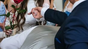 Publicznymi pieniędzmi zapłacił za zdjęcia z wesela. Michał F. stracił mandat radnego