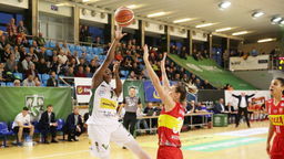 Pszczółka Polski Cukier AZS UMCS zmierzy się u siebie z Widzewem Łódź