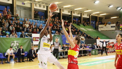 Pszczółka Polski Cukier AZS UMCS zmierzy się u siebie z Widzewem Łódź