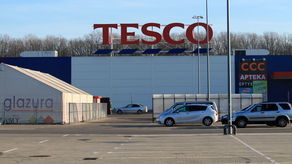 To koniec Tesco w Puławach. Ludzie stracą pracę