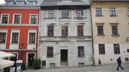 Kamienicę przy Grodzkiej 13 Piotr Kowalczyk kupił 23 marca 2016 roku