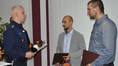 Młody mężczyzna napadł na kobietę w Łukowie. Oni nie wahali się zareagować