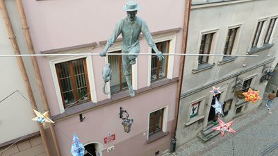 W poniedziałek po południu do mediów dotarł komunikat z informacją, że artysta zabierze swoją rzeźbę