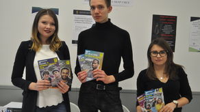 Wolontariusze z Lublina pomagający przy Maratonie Pisania Listów