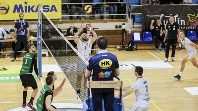 Siatkarze LUK Politechniki walczyli z dużym poświęceniem

