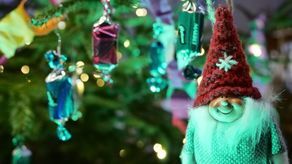 Święta w galeriach handlowych: Grinch w Vivo Lublin. Choinka z klocków w Skende