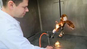 Zabawki przechodzą cała serię testów