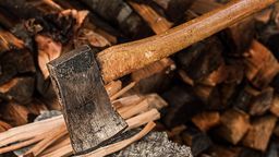 Chwile grozy na LSM w Lublinie. Zostawiła go dziewczyna, wrócił z siekierą