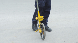 Komendant komisariatu policji potrącił 10-letnią rowerzystkę. Dostał mandat