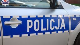 Czołowe zderzenie samochodów w Kalinówce. Trzy osoby przewiezione do szpitala