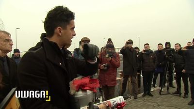 Przyszedł z urną na otwarcie odcinka drogi ekspresowej. "Wysłaliście ludzi na śmierć"