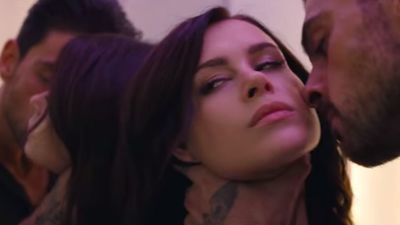 Zwiastun filmu „365 dni” odważny tak jak książka. Jej autorka, Blanka Lipińska, pochodzi z Puław [wideo]