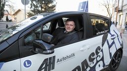 Brak manualnej przekładni oznacza, że kursanci zdający egzamin na nowym samochodzie otrzymają prawo jazdy kategorii B z kodem 78