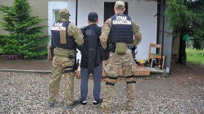 Przerzut przez granicę kosztował Wietnamczyka 15 tysięcy dolarów. Tak działał gang